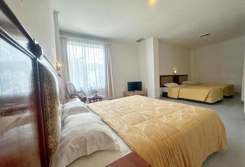 Family Suite, Wisata Indah Sibolga