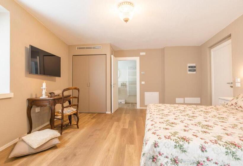 스탠다드 룸, Il Cantuccio Sul Garda   Relais Di Charme