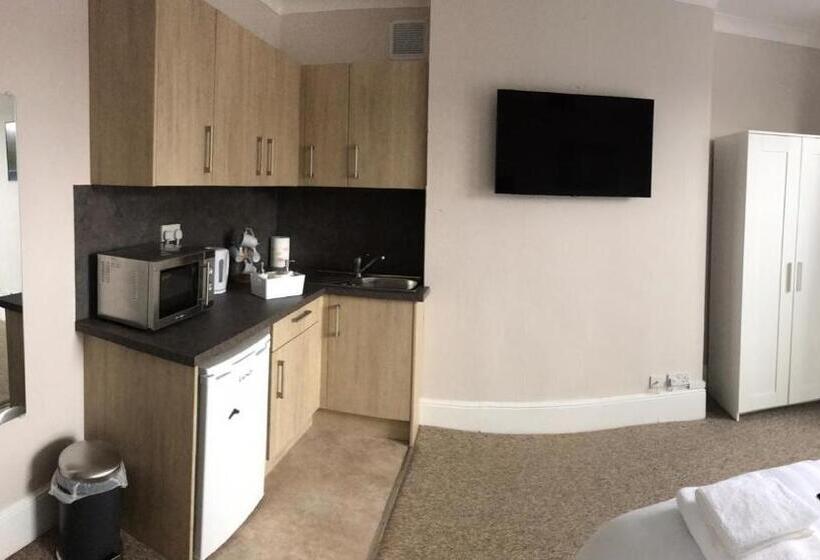 اتاق استاندارد با سرویس بهداشتی مشترک, Poole Stay