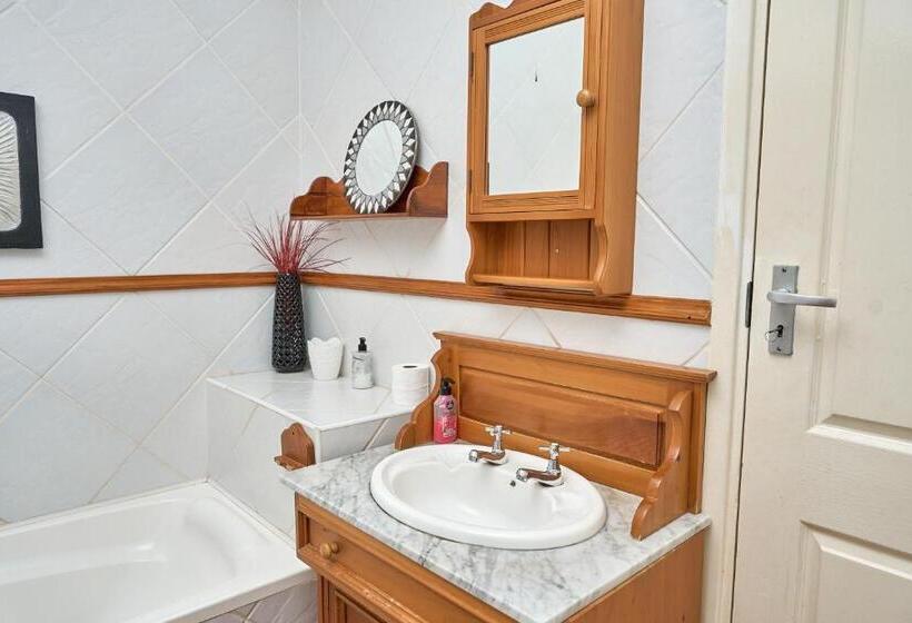 Номер Deluxe Вид на Море, Seaview Executive Guest House