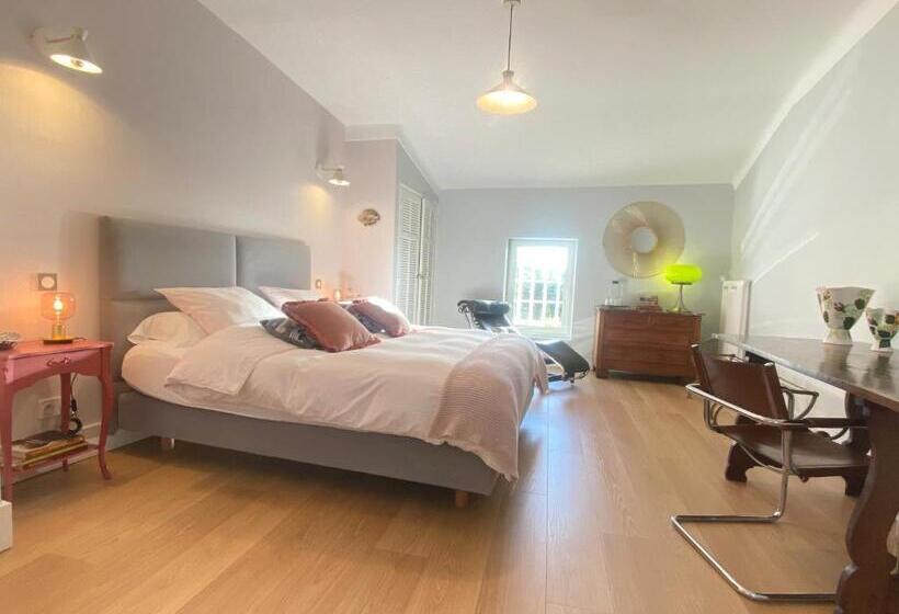 Номер Deluxe Кровать Кинг, Domaine Des Encourdoules