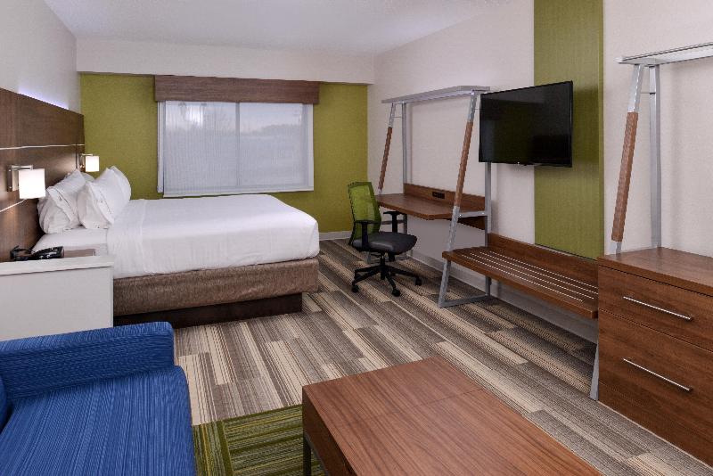 장애인을 위한 스위트, Holiday Inn Express & Suites Raleigh Ne   Medical Ctr Area, An Ihg