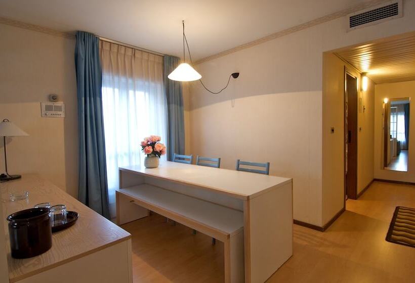 سوییت, Residence Universo