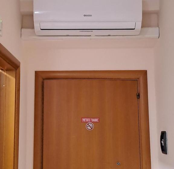 Номер Deluxe, Lo Smeraldo