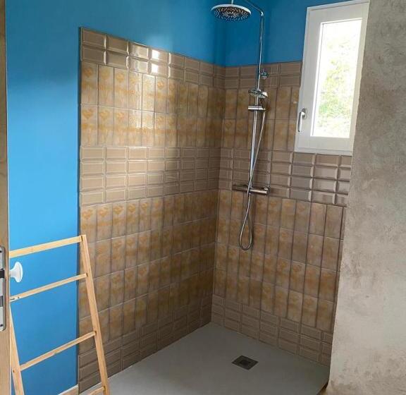 Дом 3 Спальни, Damechouette