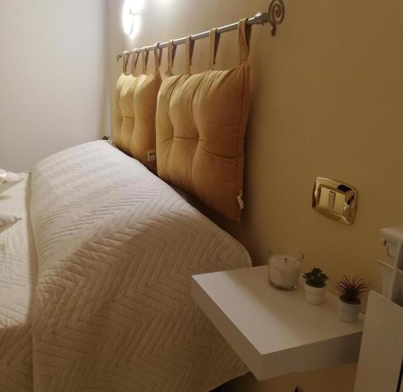 اتاق استاندارد با تخت بزرگ, B&b Regina Del Porto