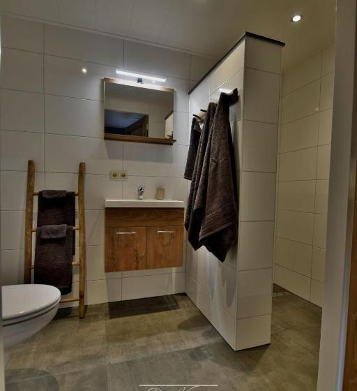 Standard room with outdoor bath, B&b De Konik Bourtange