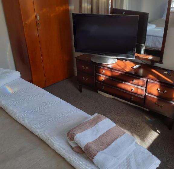 חדר משפחתי דלוקס, Intrepid Bed & Breakfast