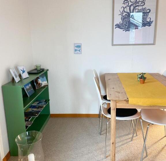Апартаменты 1 Спальня, Neb Thun Lodge`s Appartement 1 Hilterfingen Ringstrasse 6