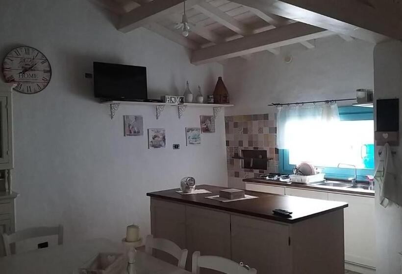 Номер Стандарт, B&b Roseddu
