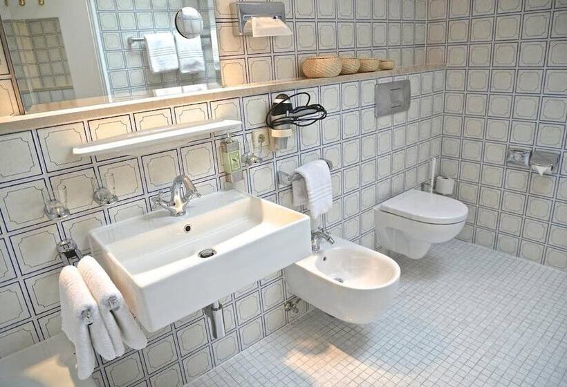 Полулюкс, Bio Design Boutique Landhaus St Georg