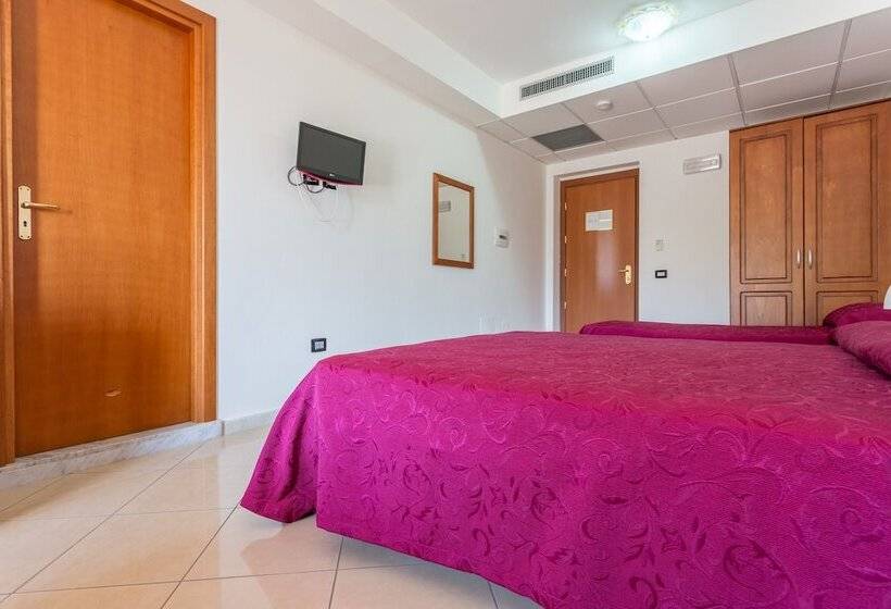 Standard Room, Futuro