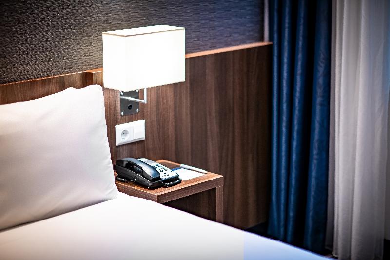 Номер Стандарт, Holiday Inn Express Amsterdam   Sloterdijk Station, An Ihg
