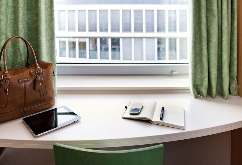 Номер Стандарт, Ibis Barcelona Santa Coloma