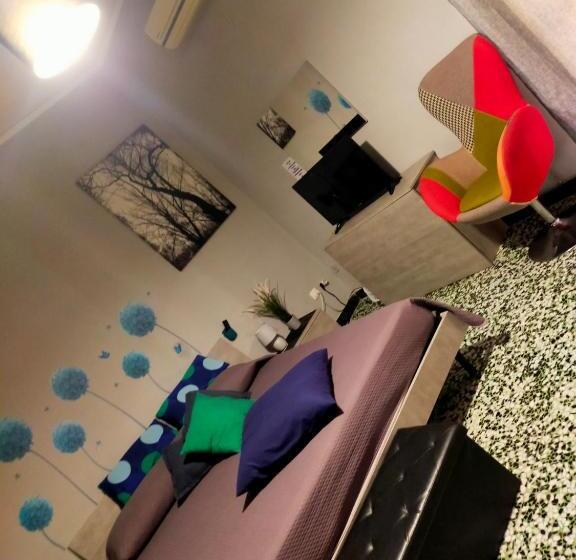 اتاق لوکس با بالکن, Parthenope Rooms