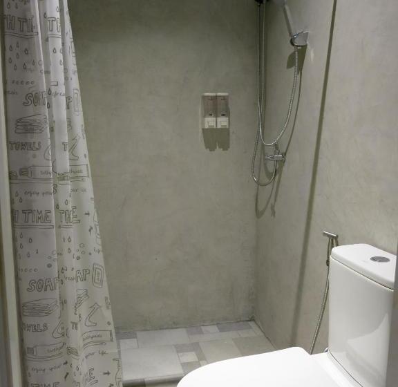 共用房间的床, Niece Hostel Phuket   Sha Extra Plus