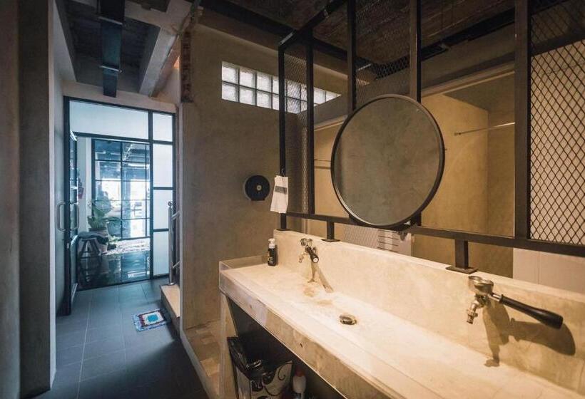 带城市景观的高级房间, Niece Hostel Phuket   Sha Extra Plus