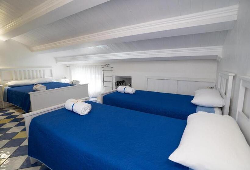 Полулюкс, Cassiodoro Suite B&b