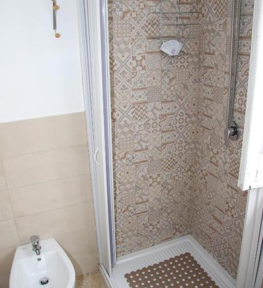 Четырехместный Номер Стандарт Вид на Море, B&b Casa Rosola