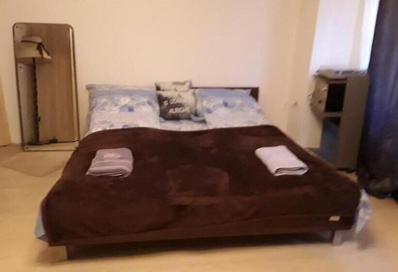 Люкс, Tunnel Family Apartmanház Pécs