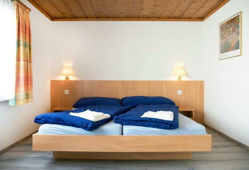 家庭间, B&b La Tgamona