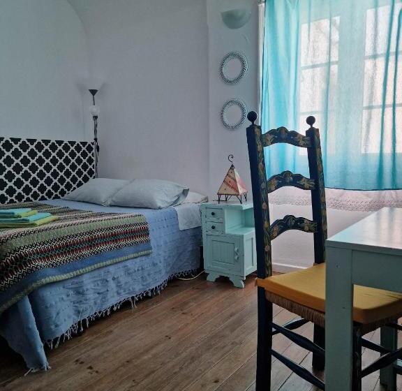 اتاق استاندارد یک نفره, The Aqueduct Guesthouse