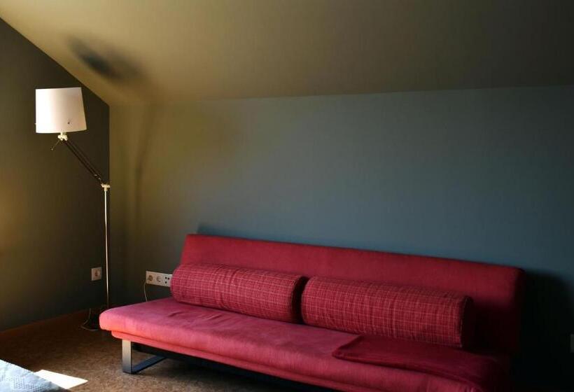 Студия Deluxe, Guest House Eça Agora!