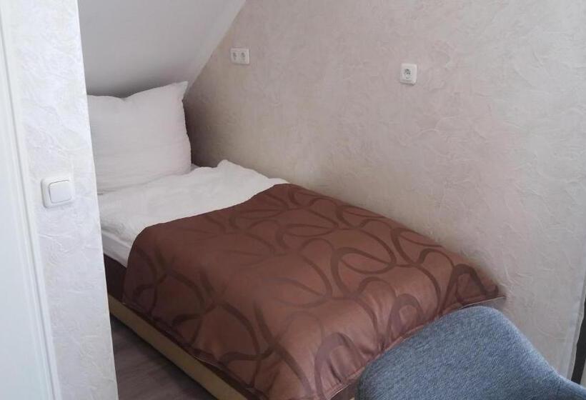 Номер Стандарт Индивидуальный, Müller Residenz Zur S Bahn Karlsfeld