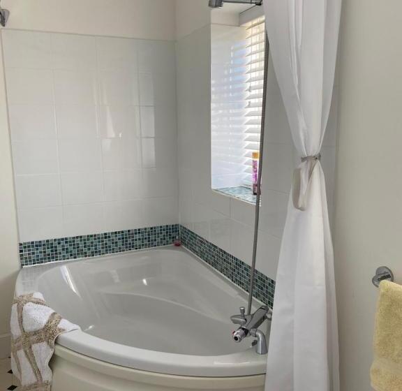 Standard room with outdoor bath, Folly Fields Farm B&b