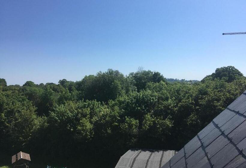 Номер Стандарт с Балконом, Folly Fields Farm B&b