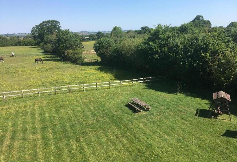 Quarto Estandar com Sacada, Folly Fields Farm B&b
