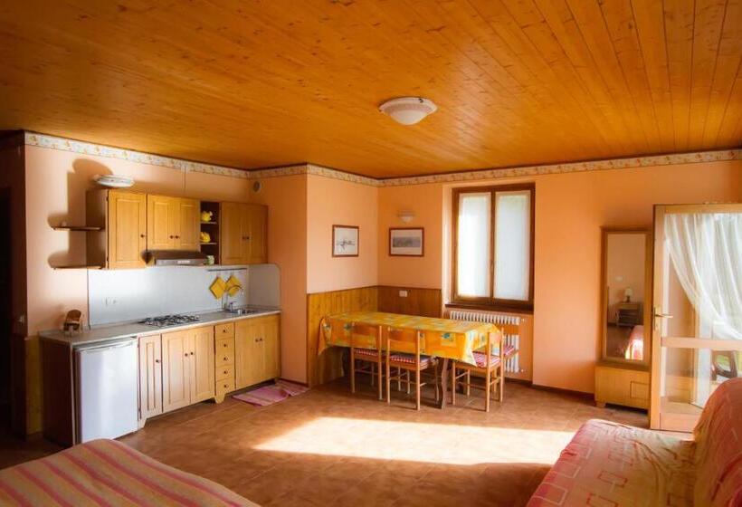 Четырехместный Номер Стандарт, Guest House Il Nido Dello Svasso  Foresteria Lombarda