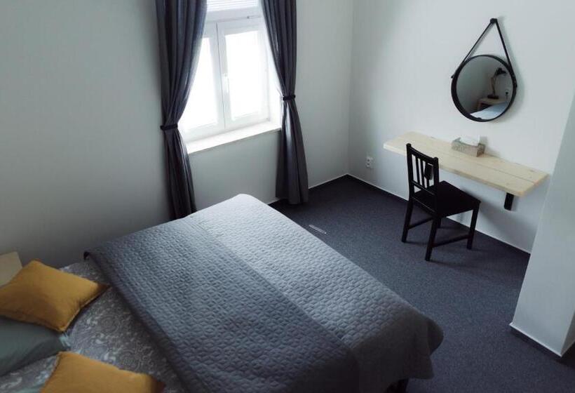 침실 1개 아파트, Treehouse Apartments
