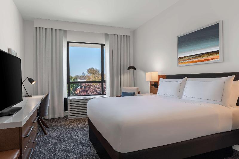 Номер Стандарт Вид на Бассейн, Absolute Kiotari Resort