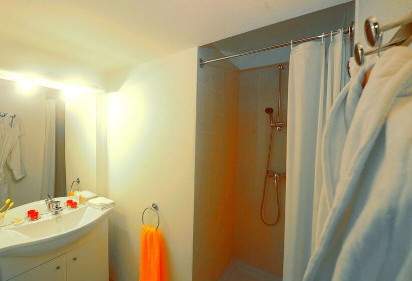 آپارتمان 2 خوابه, Appart City Classic Nantes St Herblain