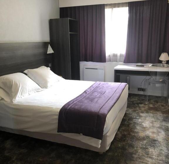 Номер Стандарт, Logis Hotel Restaurant Spa Les Oliviers