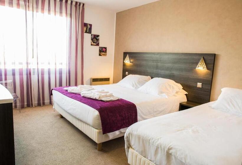 Номер Superior, Logis Hotel Restaurant Spa Les Oliviers