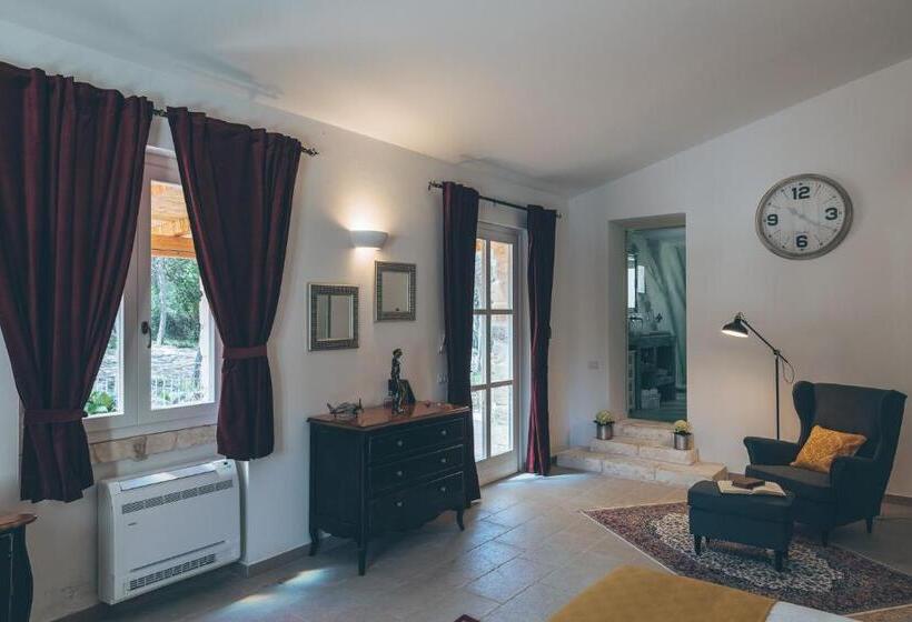 سوئیت با تخت بزرگ, Antica Villa Colonica