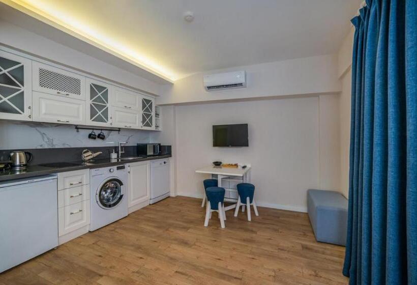 سوییت خانوادگی, Ece Marina Suites