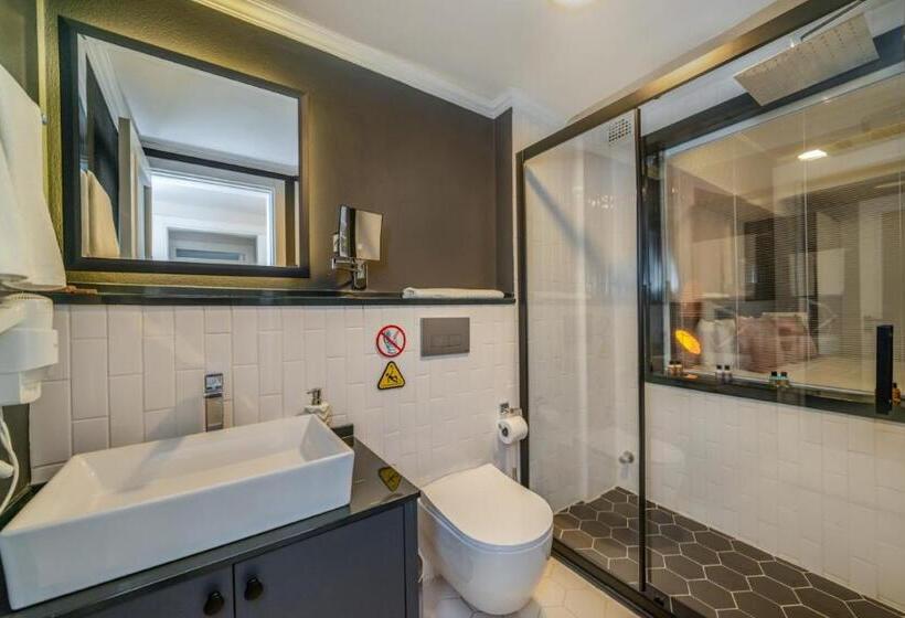 سوییت سوپریور با چشم‌انداز دریا, Ece Marina Suites