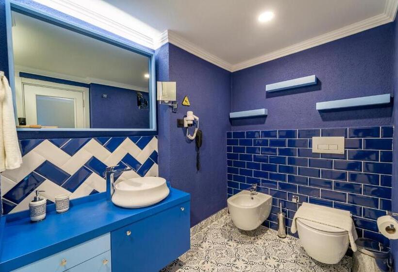 Quarto Estandar, Ece Marina Suites