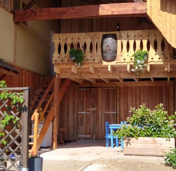 Quarto Estandar, La Posada