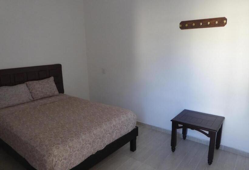 スタンダードルーム, Hostal Casa Clavel