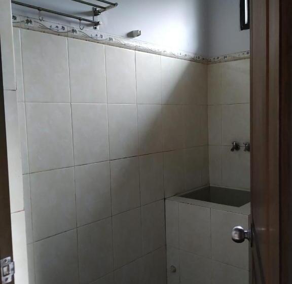 Номер Стандарт Вид на Озеро, Ngebel Indah