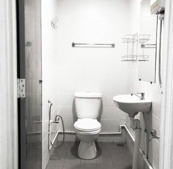 Трежместный Номер Economy, Ozzy Lodge Semporna