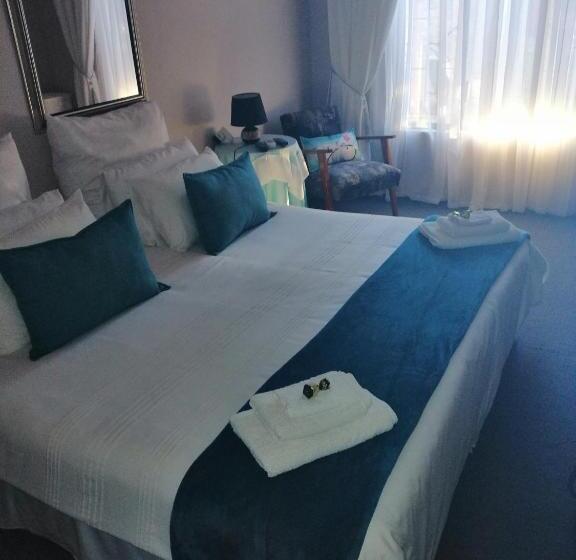 شقة غرفتين, Kudu Cottages