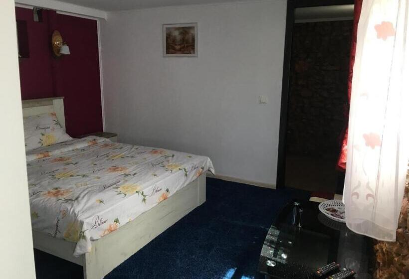 Quarto Familiar, Sunset Expanse