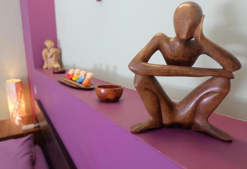 Номер Стандарт Вид на Бассейн, Villa Pilou Boutique
