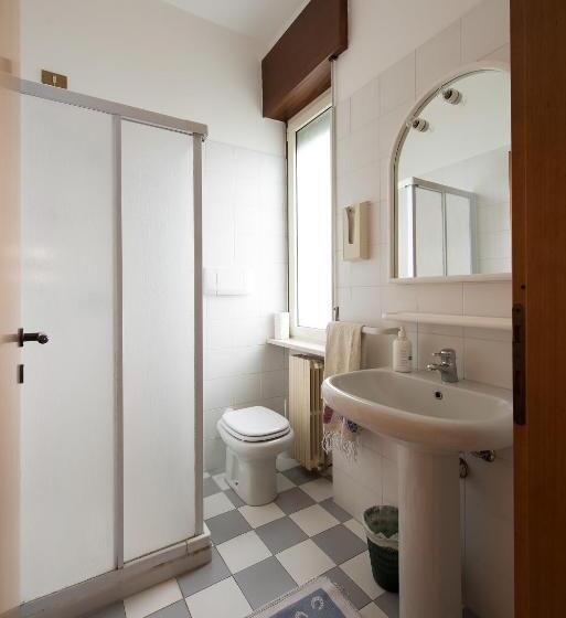 四人标准间, Albergo La Rovere
