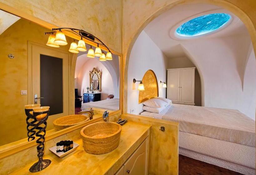 수피리어 룸, Lava Suites & Lounge